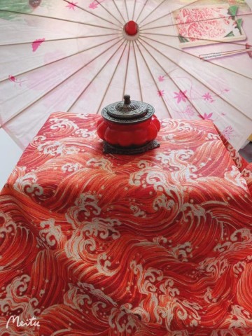 Furoshiki red waves  68x68 cm weight 80g